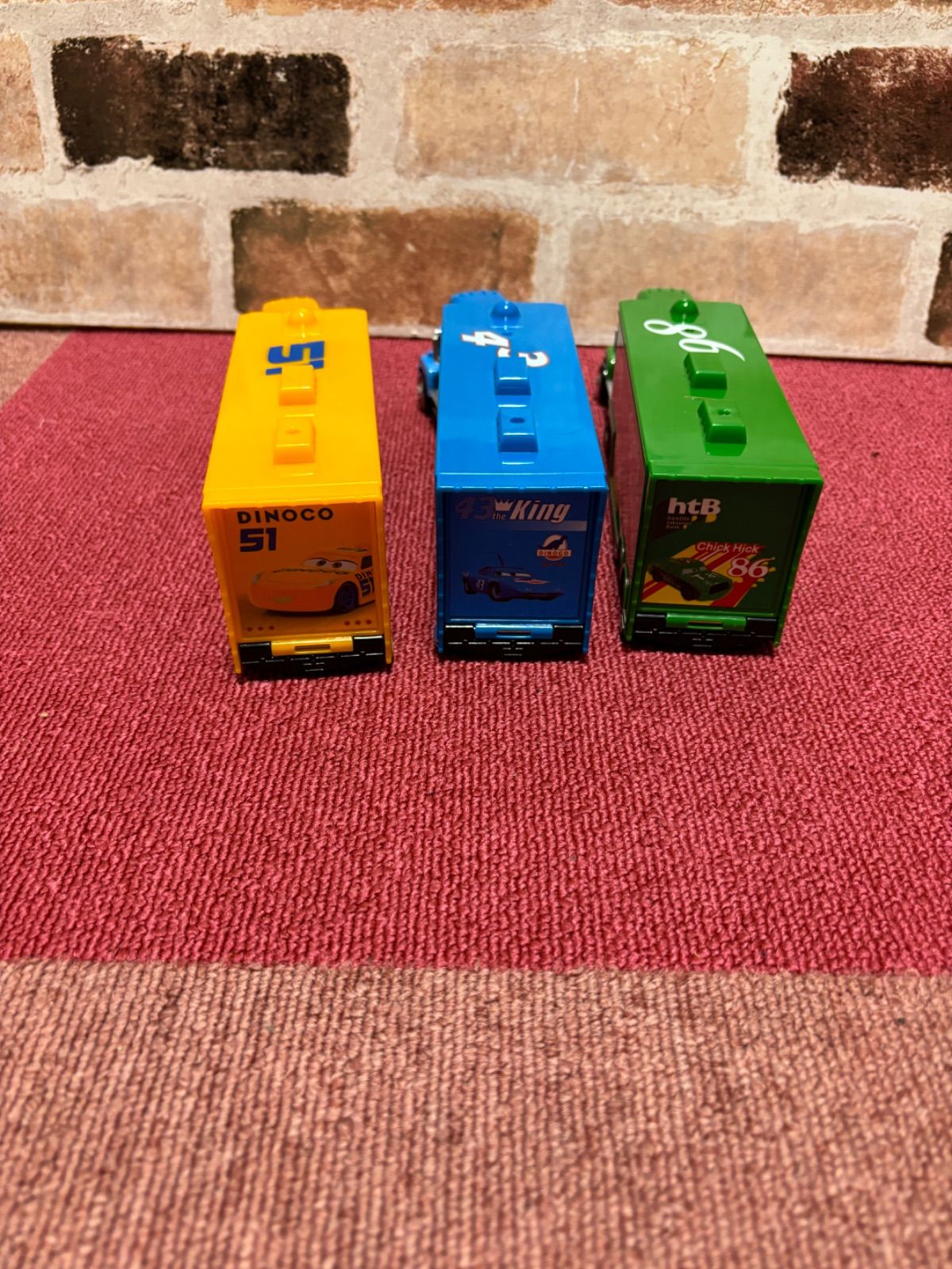 新品未使用 カーズ マックトラック トレーラー キング、チック