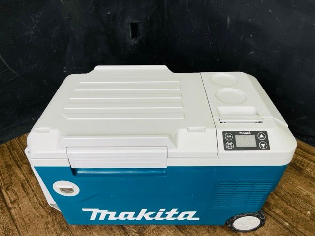 makita マキタ 充電式保冷温庫 CW180D 20L 18V m03-6638.jpg