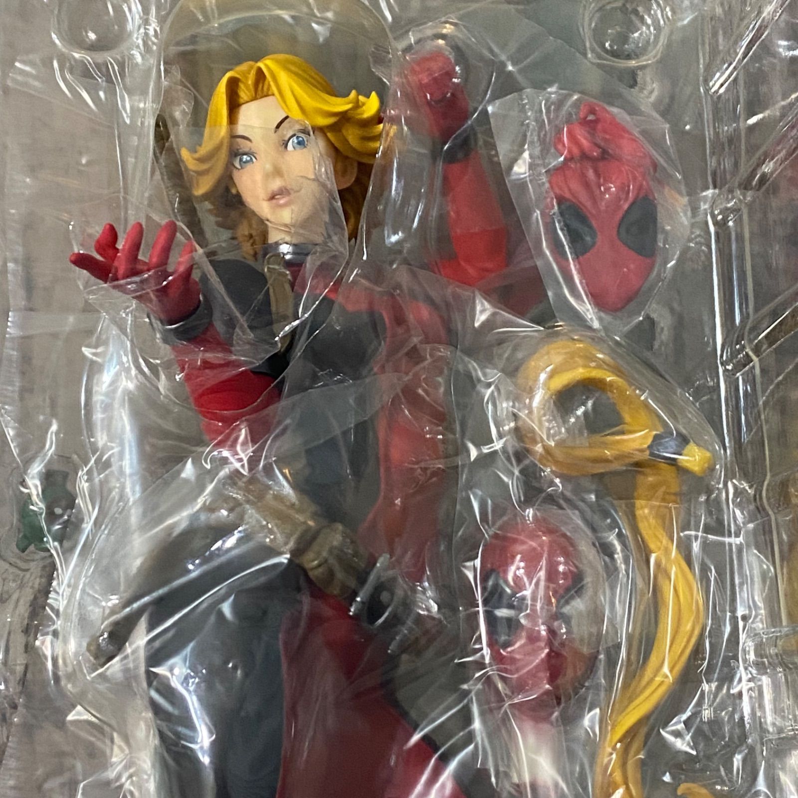 MARVEL美少女 レディ・デッドプール 1/7 完成品フィギュア