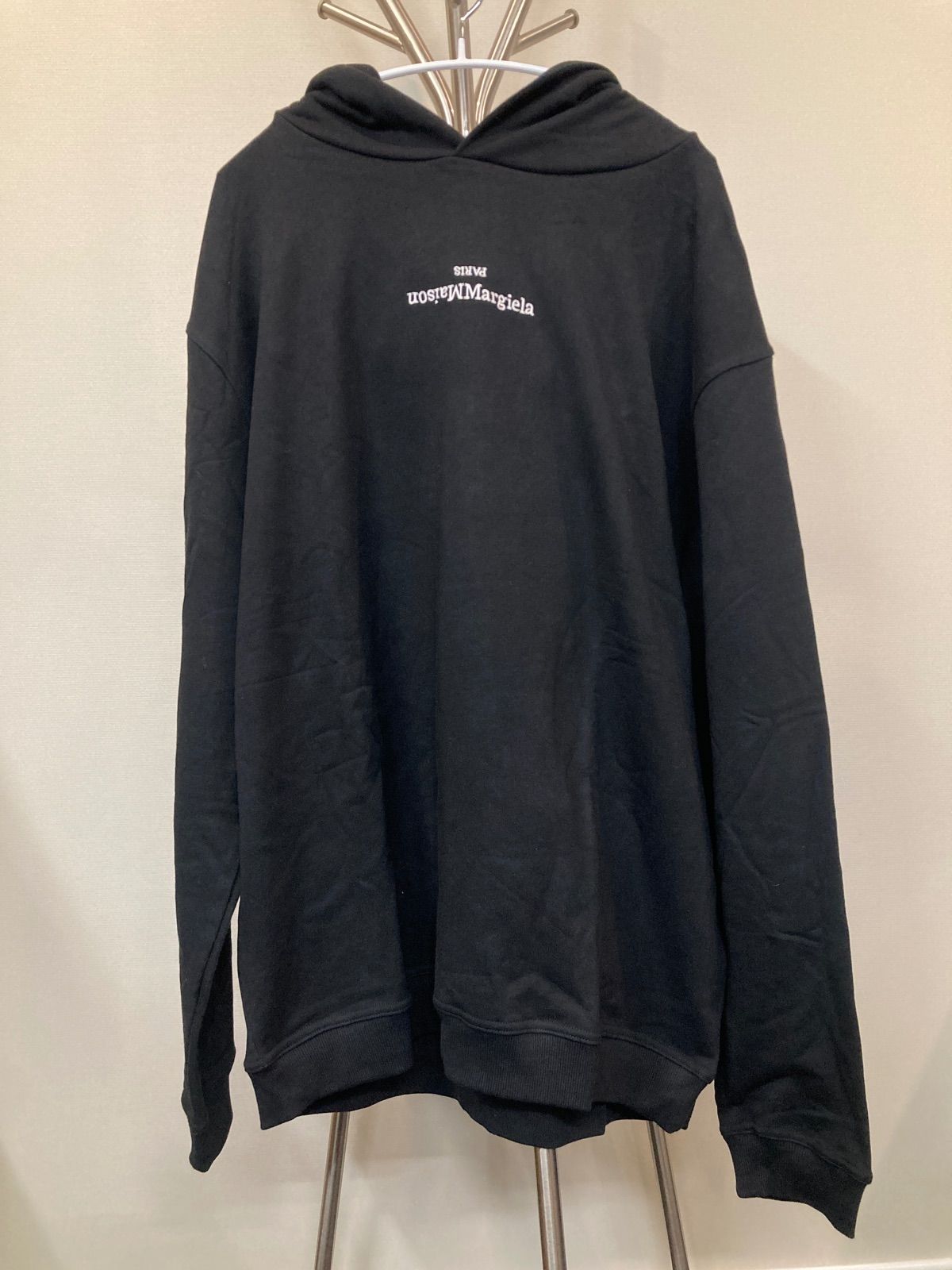 21ss Madison margiela 反転ロゴ フーディー 未使用品】Maison Margiela メゾンマルジェラ / 反転ロゴ