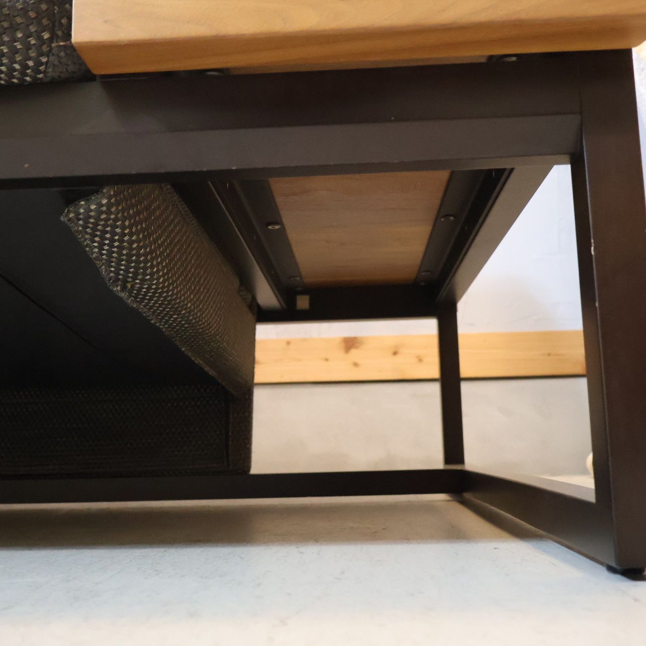 CONDE HOUSE カンディハウス SESTINA LUX セスティナラックス 3人掛けソファ ウォールナット材 トリプルソファ モダン 旭川家具 NEXPOTALLINN_EU