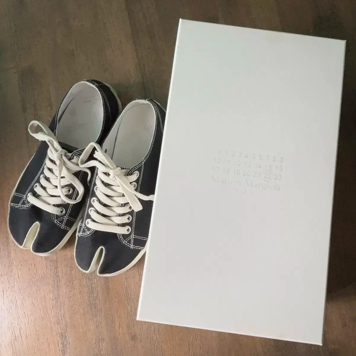 メゾン Maison Margiela(メゾンマルジェラ) 足袋 スニーカーズ