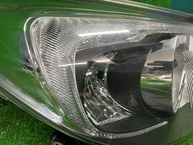 スバル GP1/GJ インプレッサ 前期 右ヘッドライト HID P9932 1F レベ