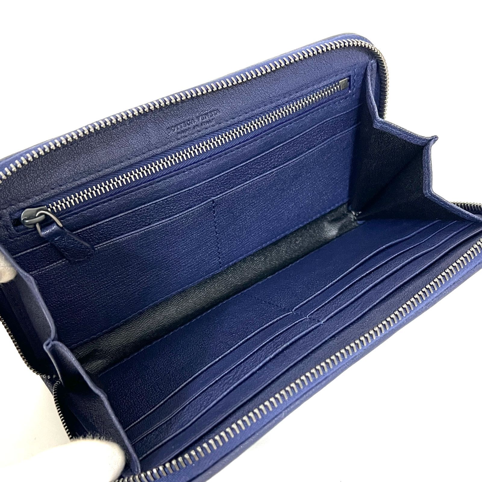 セール中【未使用】　BOTTEGA VENETA ネイビー 長財布　ボッテガ D0807 新品未使用品！ BOTTEGA VENETA ボッテガ ヴェネタ