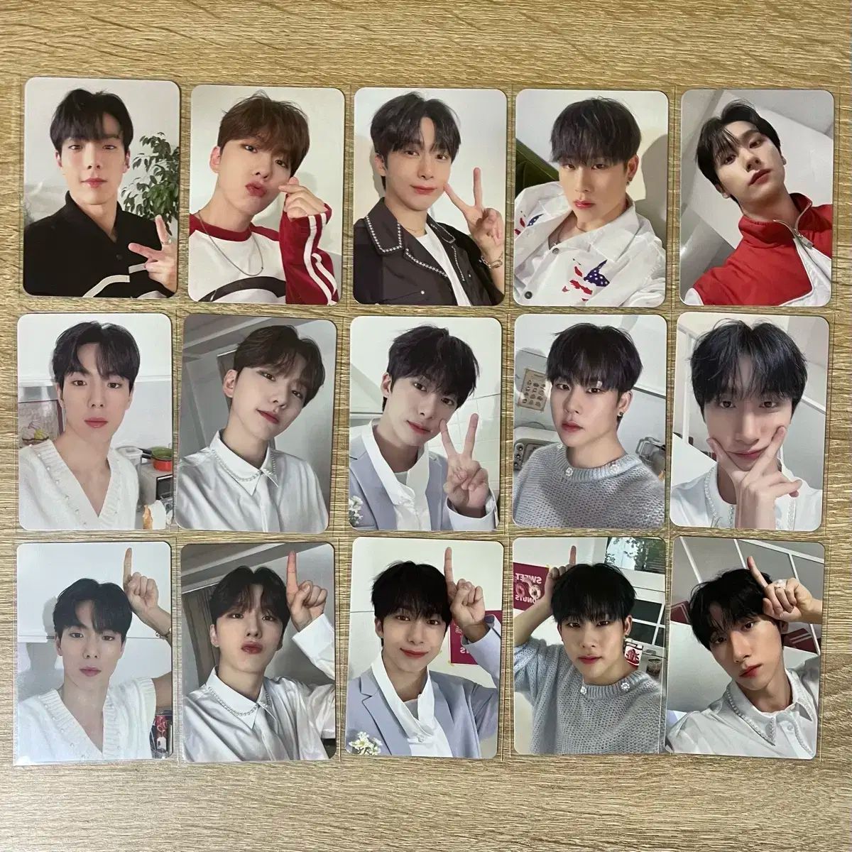 72 章 MONSTA X モンスタエックス モネク シーグリ シーズングリーティング シーズングリーティング シーグリ トレカ まとめ売り