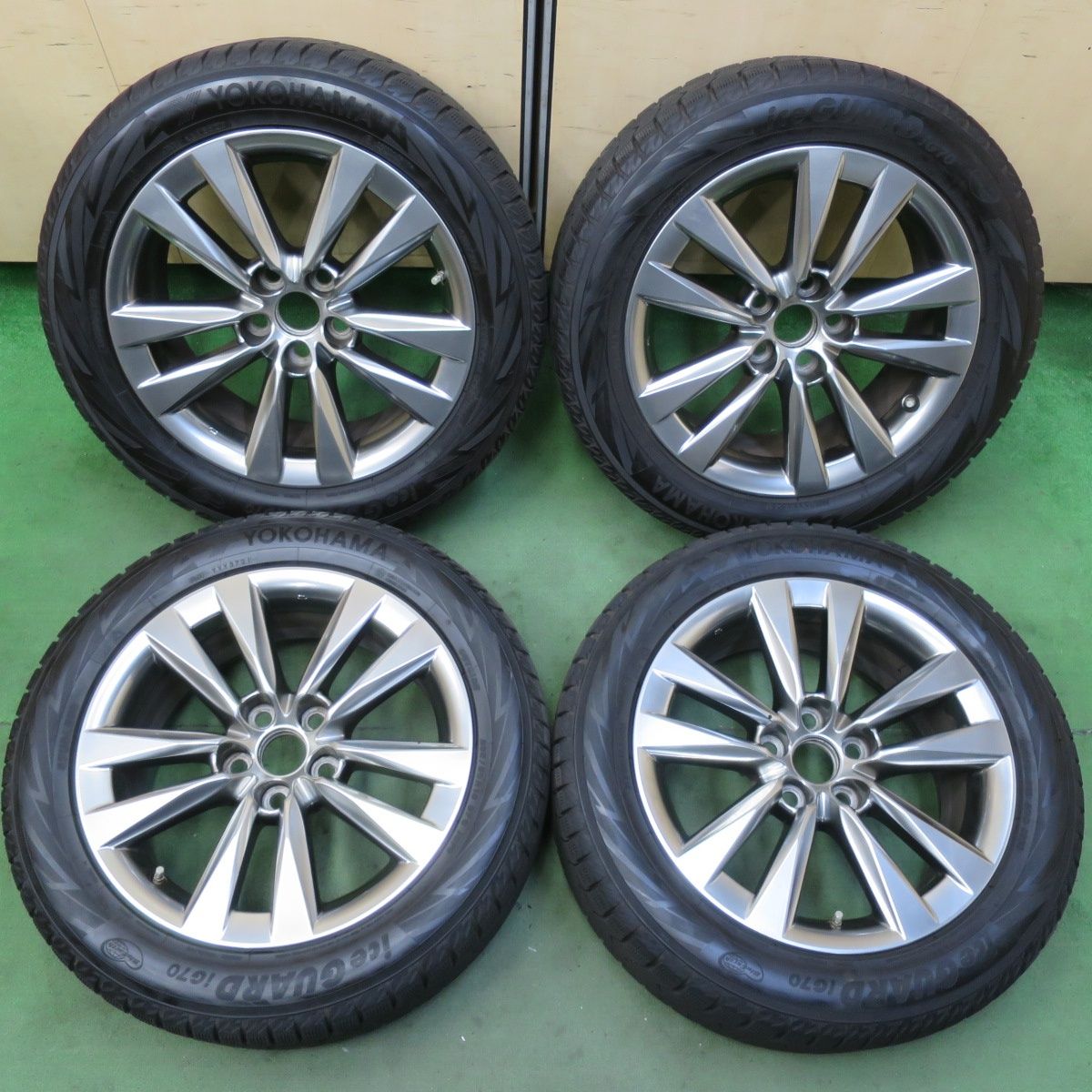 スタッドレスタイヤ ホイール 4本 セット235/55R20 直接の引き取り可