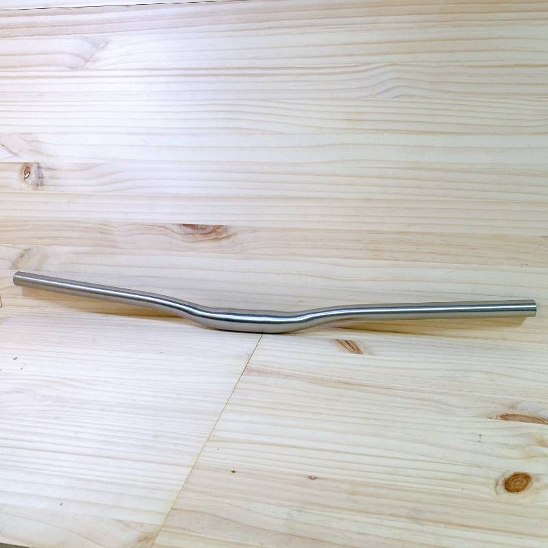 チタン ハンドルバー 31.8mm 740mm ライズ20mm MTB ピスト 軽量 高強度
