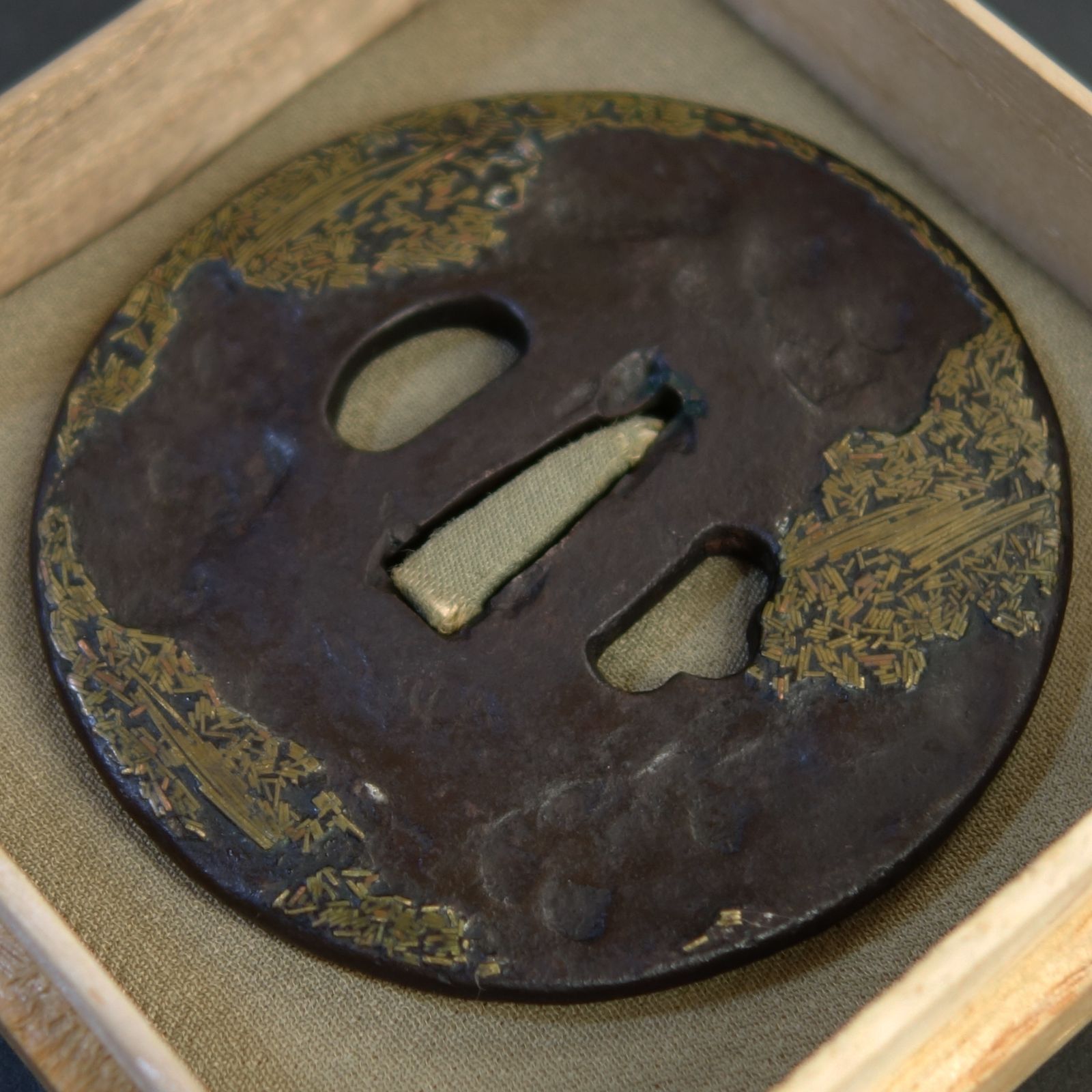 鍔 「吹き寄せ」 在銘 江戸期