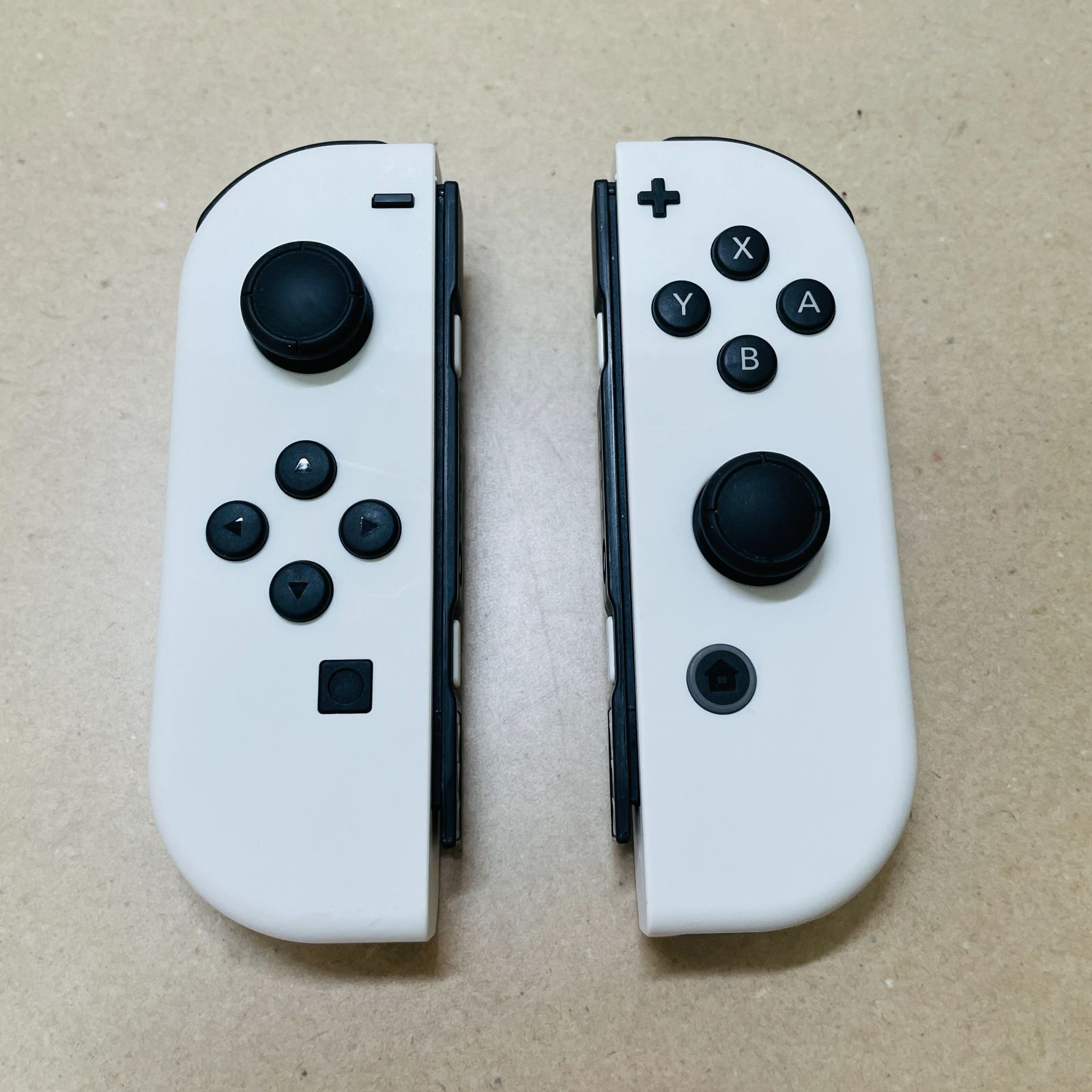 有機ELモデル ホワイト