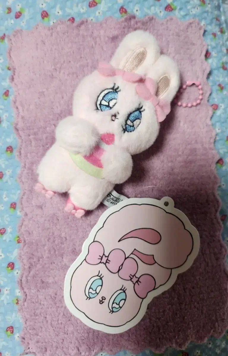 ぴぃた　✴︎・:*メメルキーホルダー/スーベニアスイーツ／新聞 Amazon.co.jp: めめる メメル キーホルダー ミセス P : ファッション