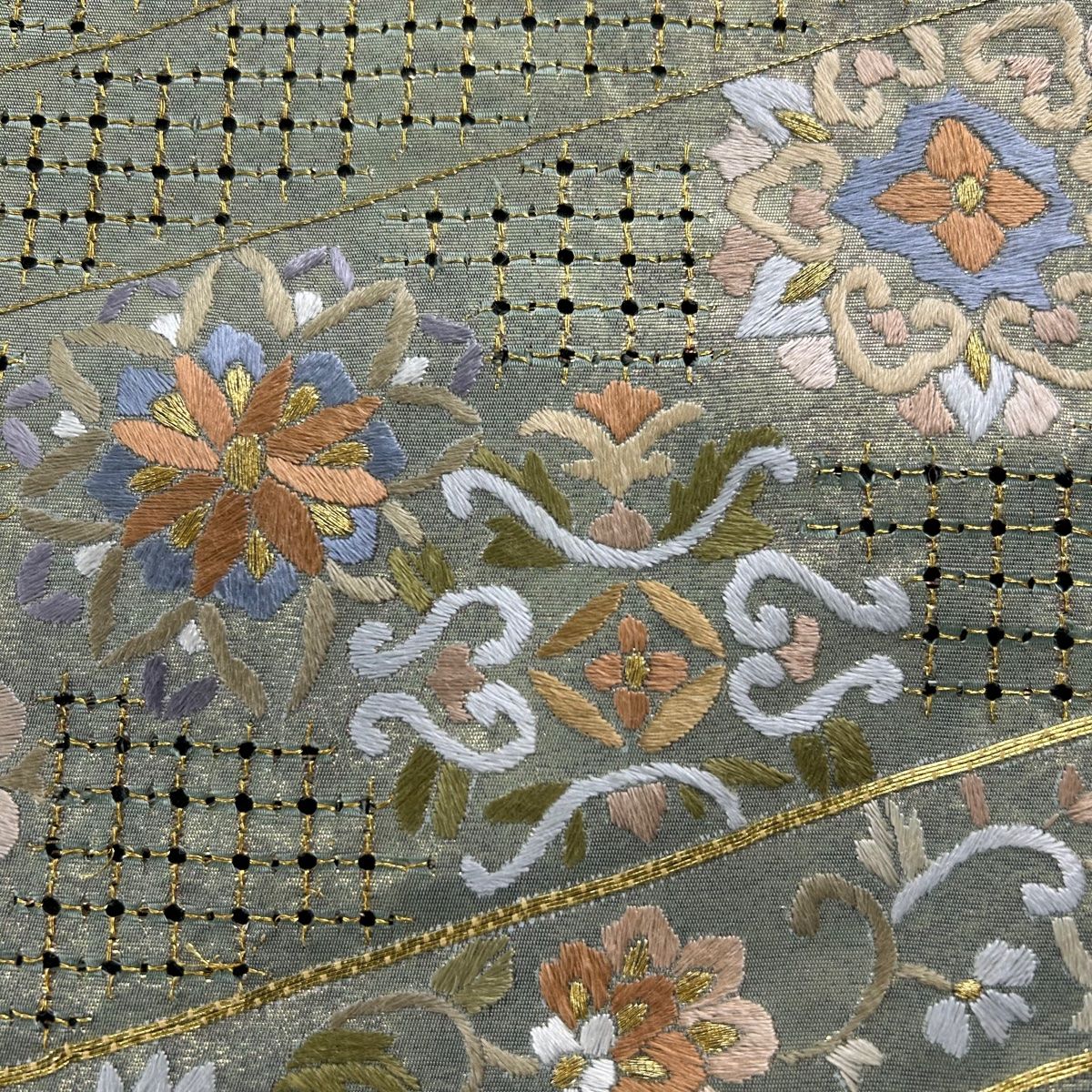 刺繍 薄緑