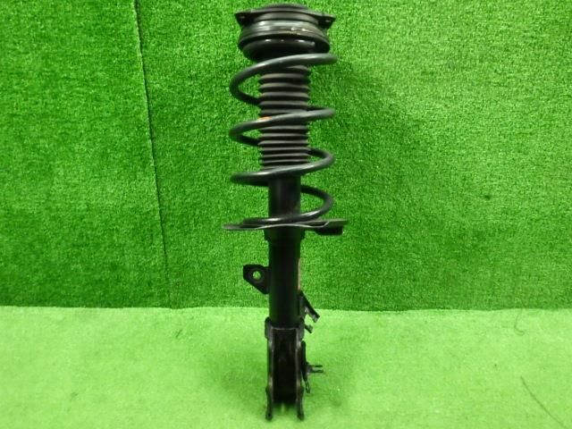 セレナ DBA-NC25 右Fストラット E4302-1VB0A E4302-CY10D 9133