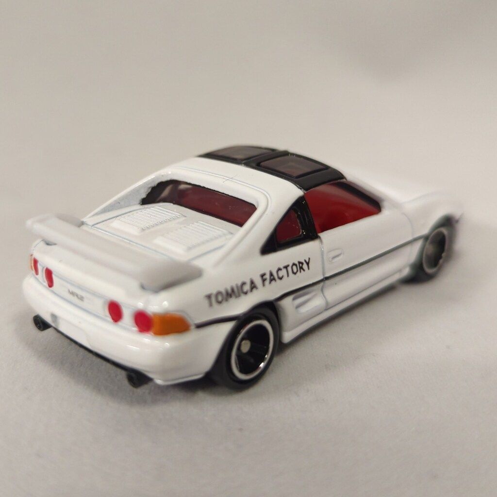 タカラトミー トミカ組み立て工場 トヨタ MR2 (白/赤内装) ☆第5 タカラトミー トミカ組み立て工場 トヨタ MR2 (白/赤内装) ☆第5