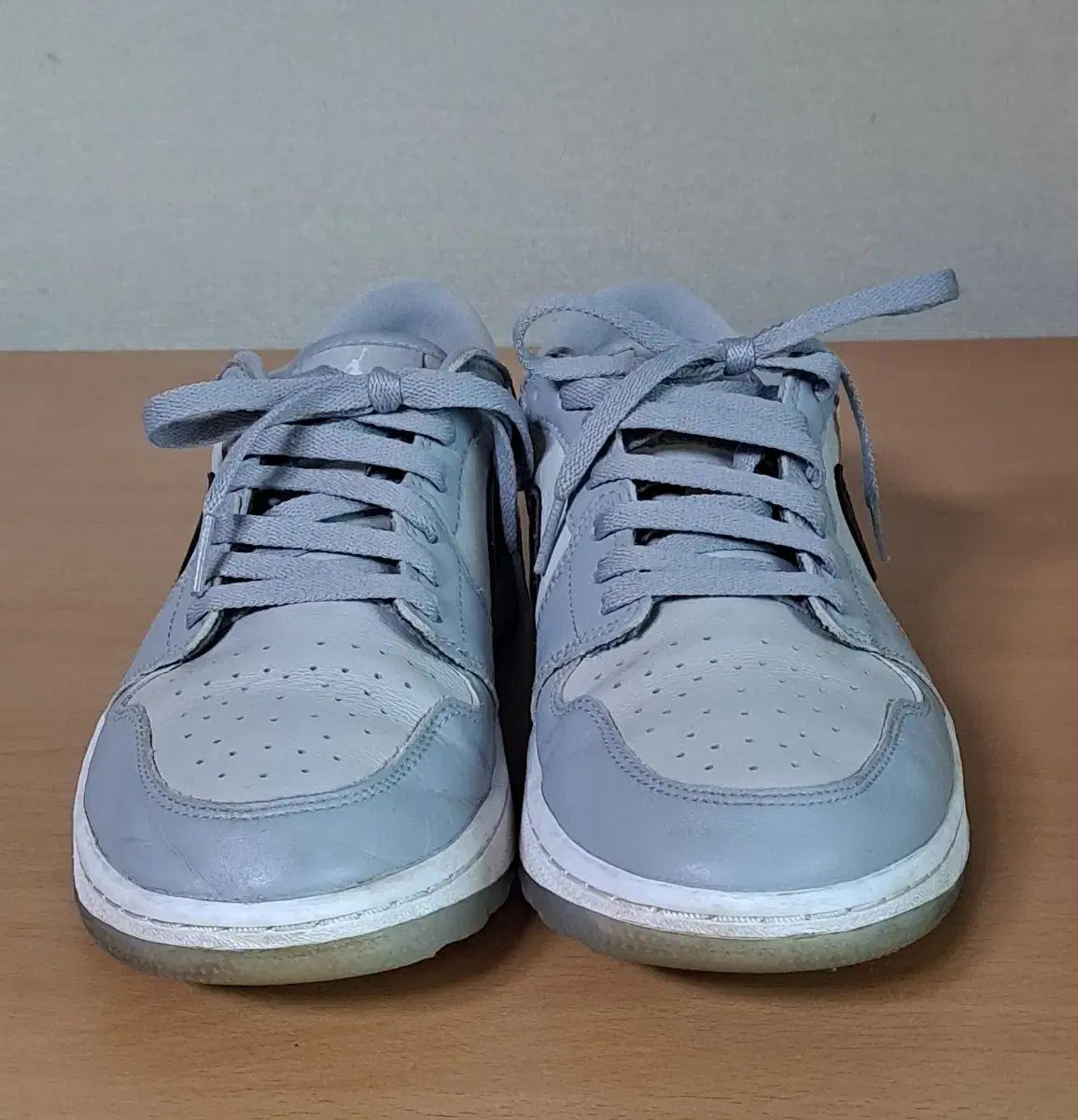 NIKE ナイキ ゴルフ 薬物 275 エアジョーダン 1 ロー ゴルフ兼用スニーカー