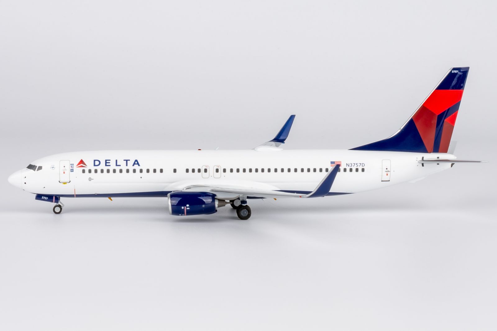 NGmodel デルタ航空 737-800|w N3757D 1|200 08061