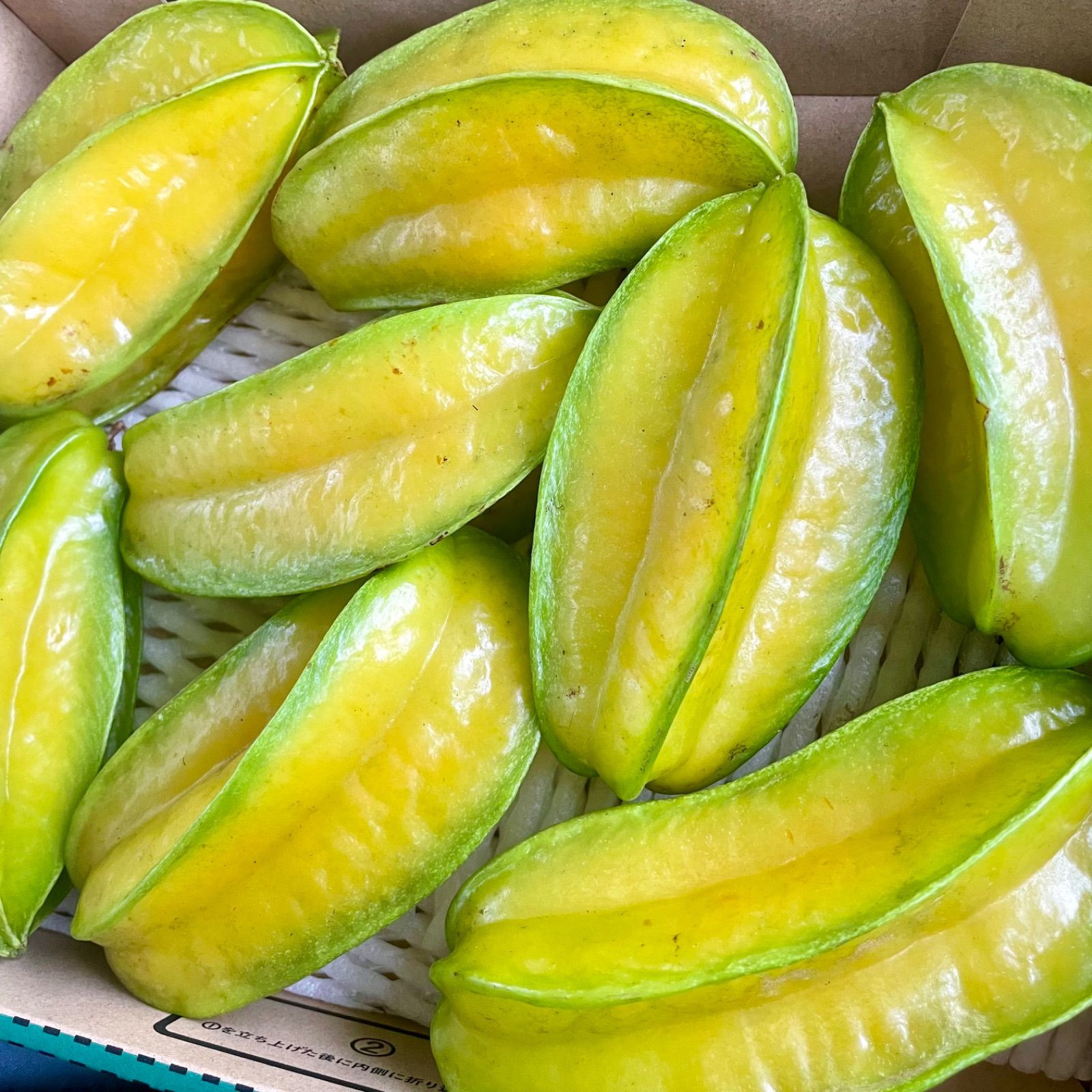 沖縄県産 美ら星 スターフルーツ 800gBOX - メルカリ