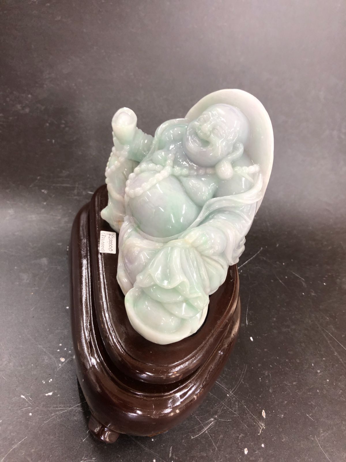 開運アイテム・布袋様/本翡翠台座付き - メルカリ