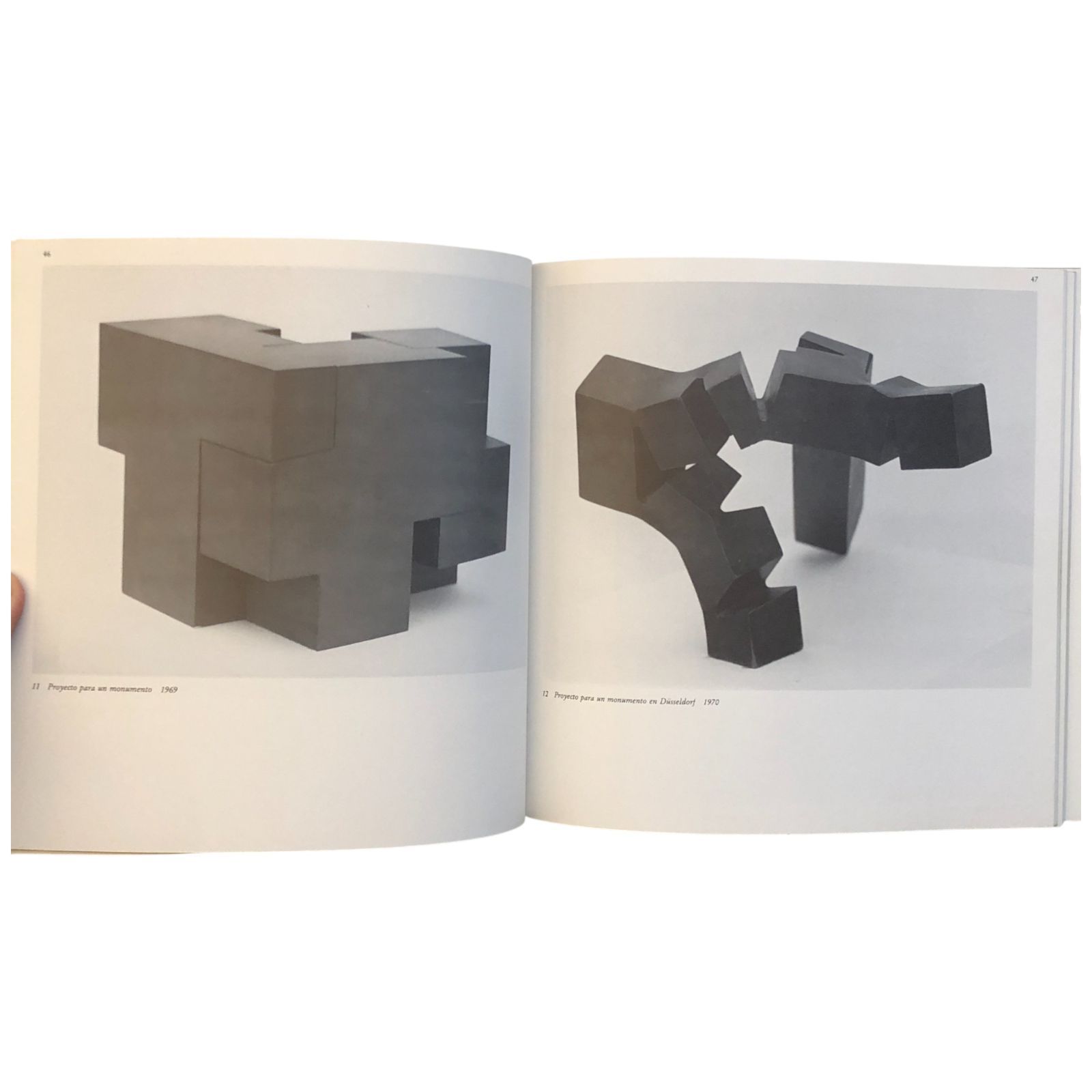 eduardo chillida エドゥアルド・チリーダ Eduardo Chillida Skulpturen（エドゥアルド・チリーダ 彫刻