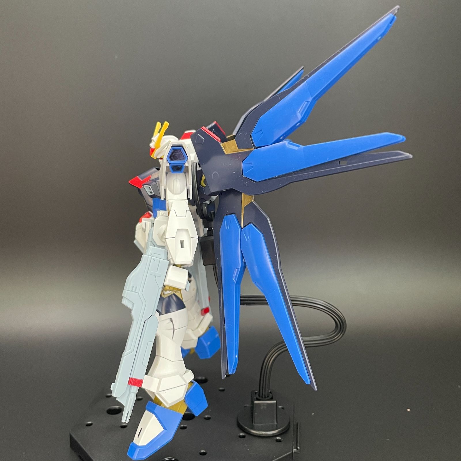ガンプラ【中古品/ジャンク】 HG 1/144 ZGMF-X20A ストライク