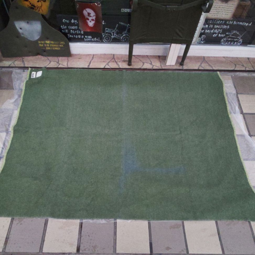 陸上自衛隊実物】毛布1種(2枚セット) - メルカリ