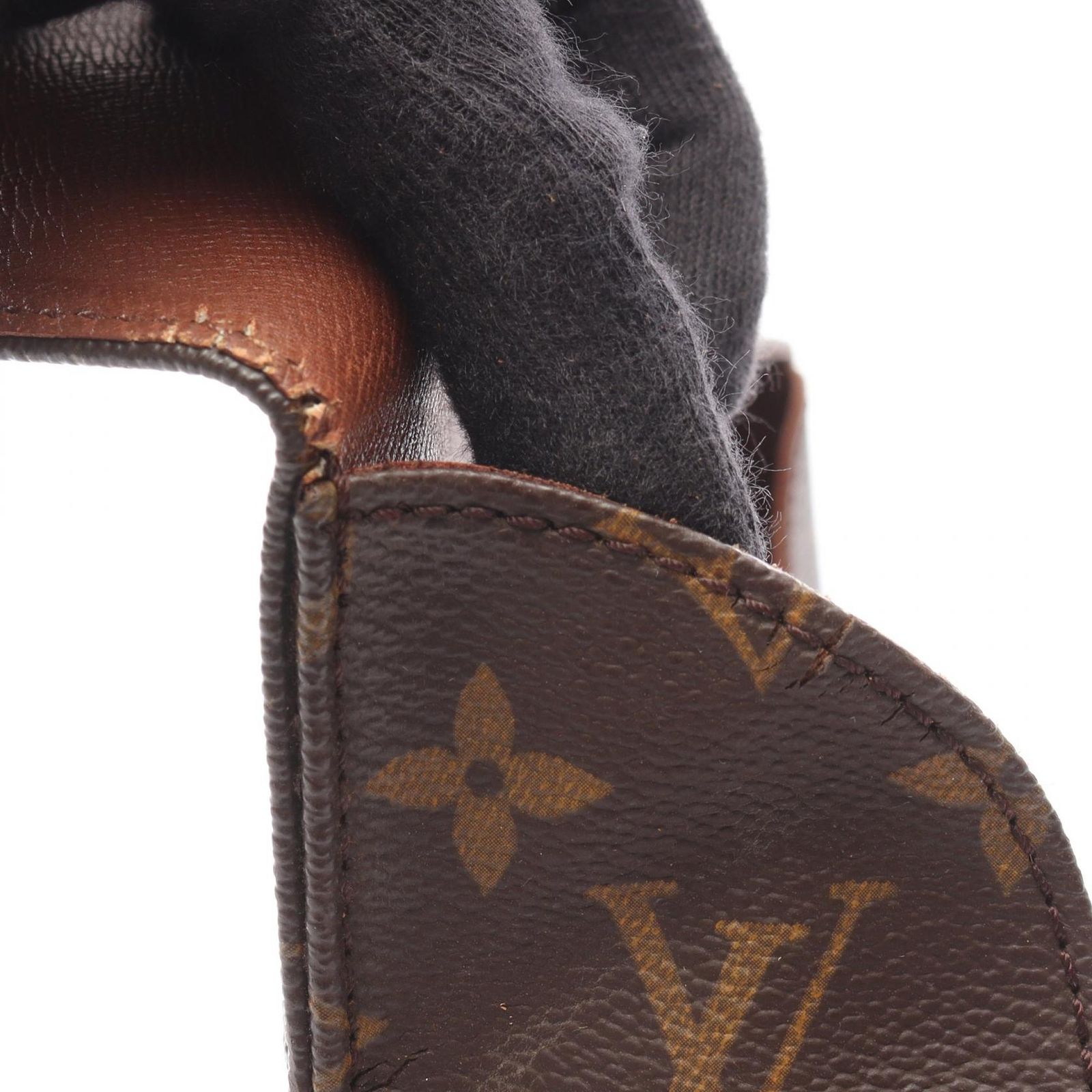 ルイ・ヴィトン LOUIS VUITTON ショルダーバッグ カルトシエール