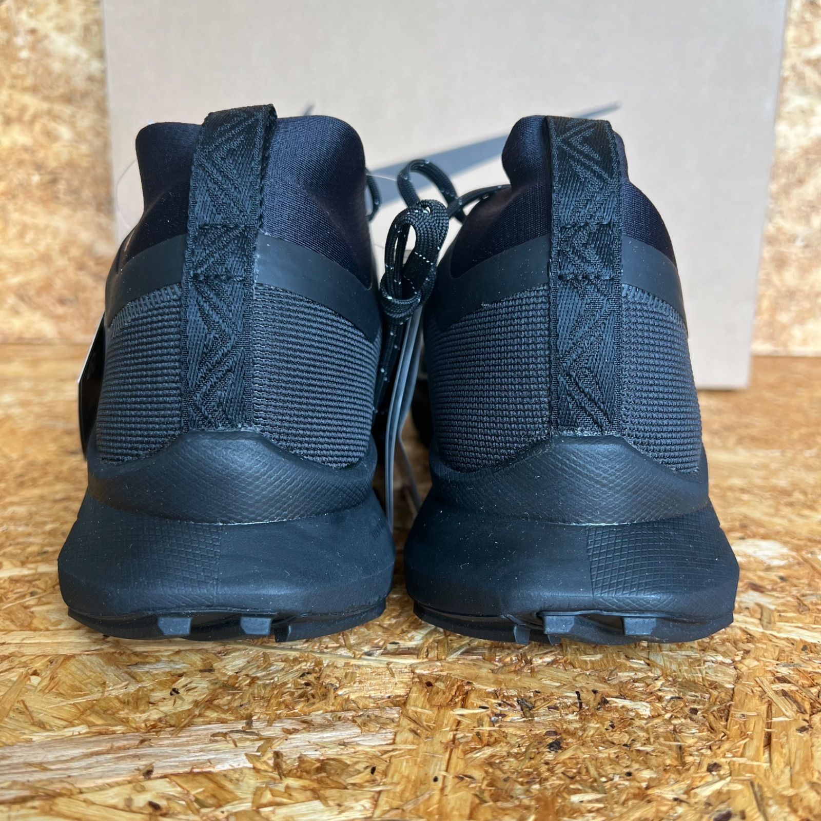 美品NIKE TRAIL ナイキトレイル　ベスト　希少Lサイズ ナイキ トレイルラン ランニングベスト L/XL - メルカリ
