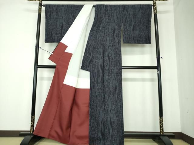 平和屋着物●本場結城紬　重要無形文化財　100亀甲　よろけ縞花文　正絹　逸品　未使用　DAAQ3365ps 平和屋着物○本場結城紬 重要無形文化財 100亀甲 よろけ縞花文 正絹