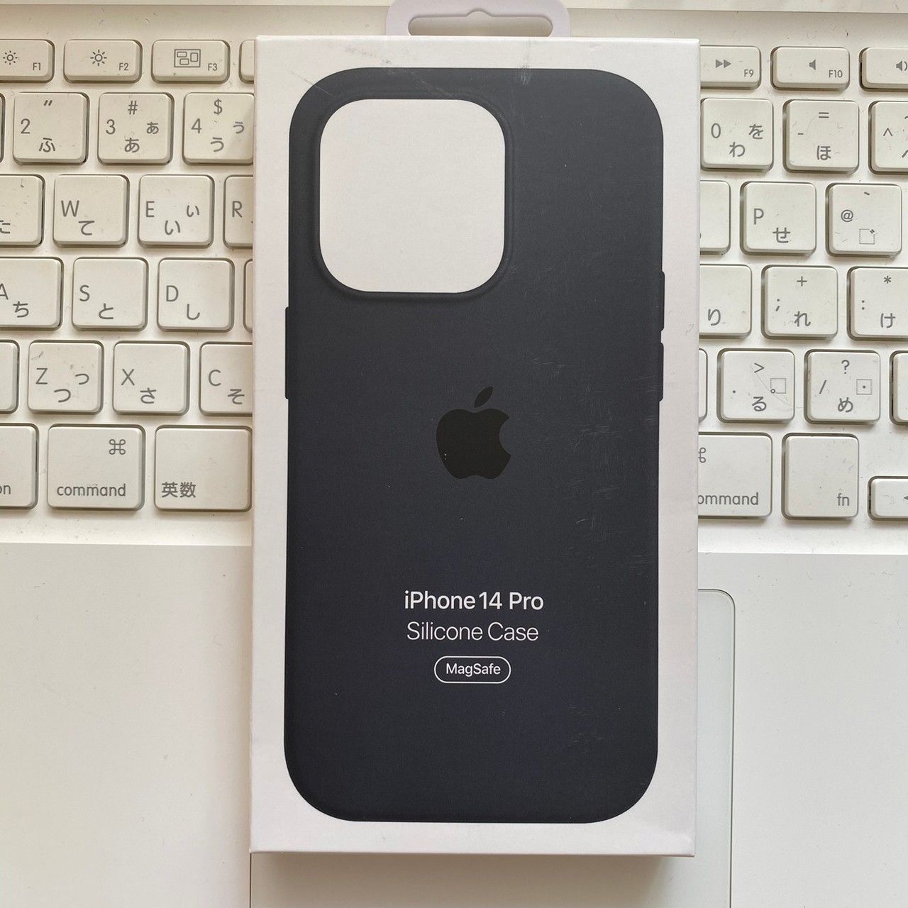 iPhone14Pro ミッドナイト オリーブ サキュレント チョーク