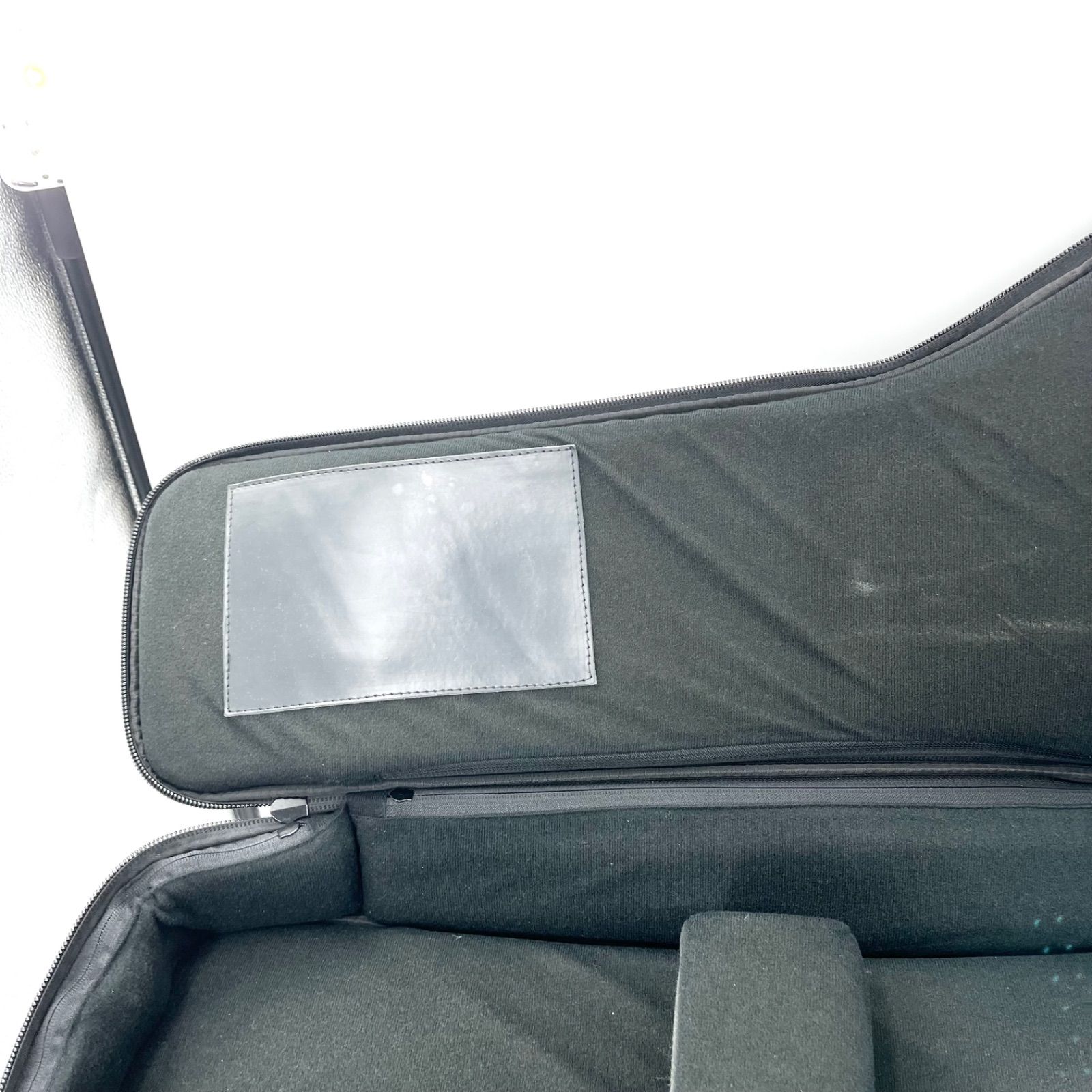 セミハードケース