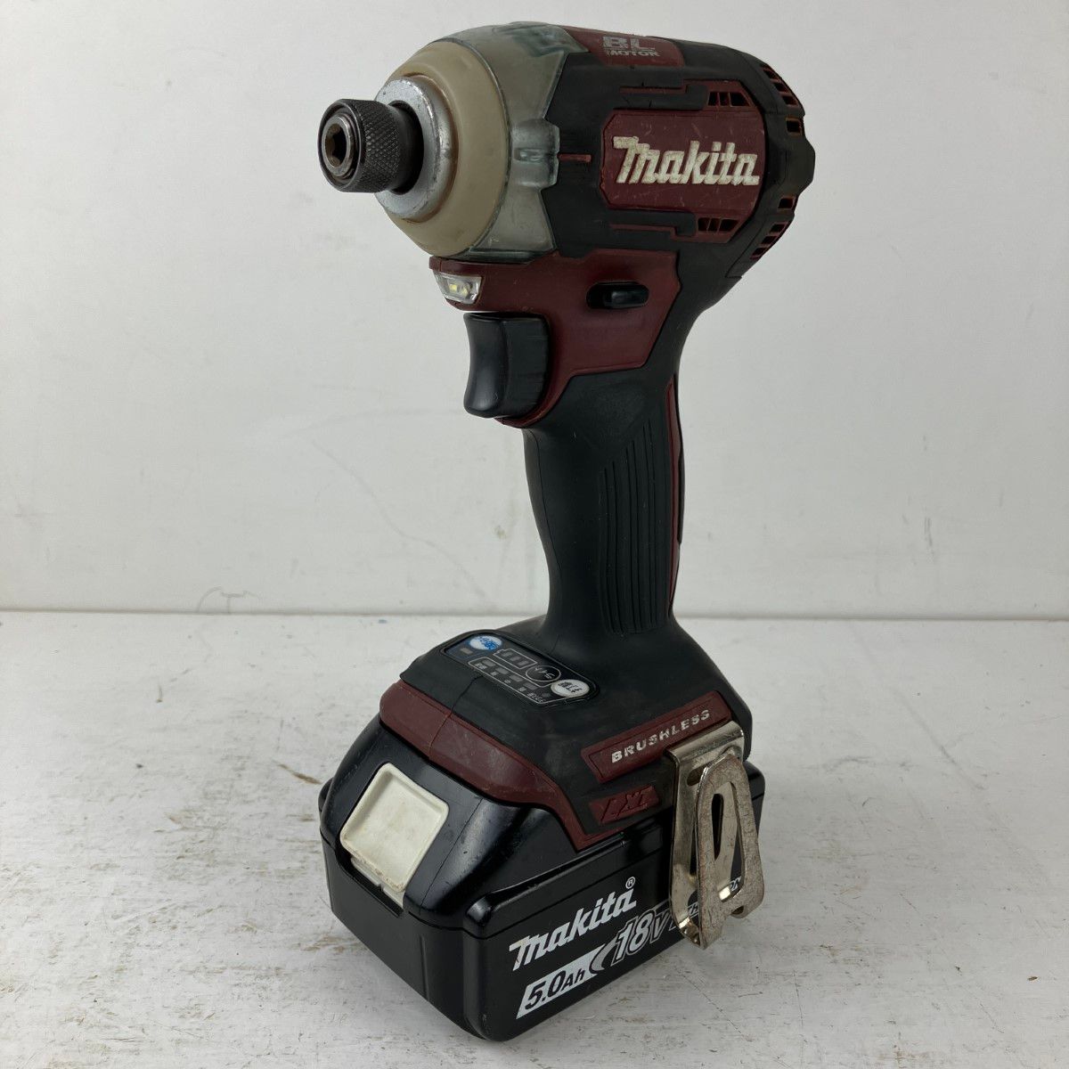 ЗЗMAKITA マキタ 18v インパクトドライバ バッテリーx1 充電器 ケース付 TD170D レッド