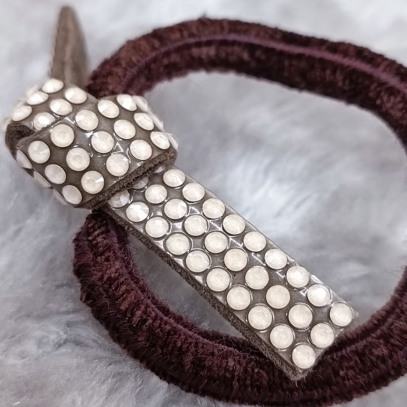 極美品】acca アッカ ドレスポニー ヘアゴム クリスタル 6列 ベージュ