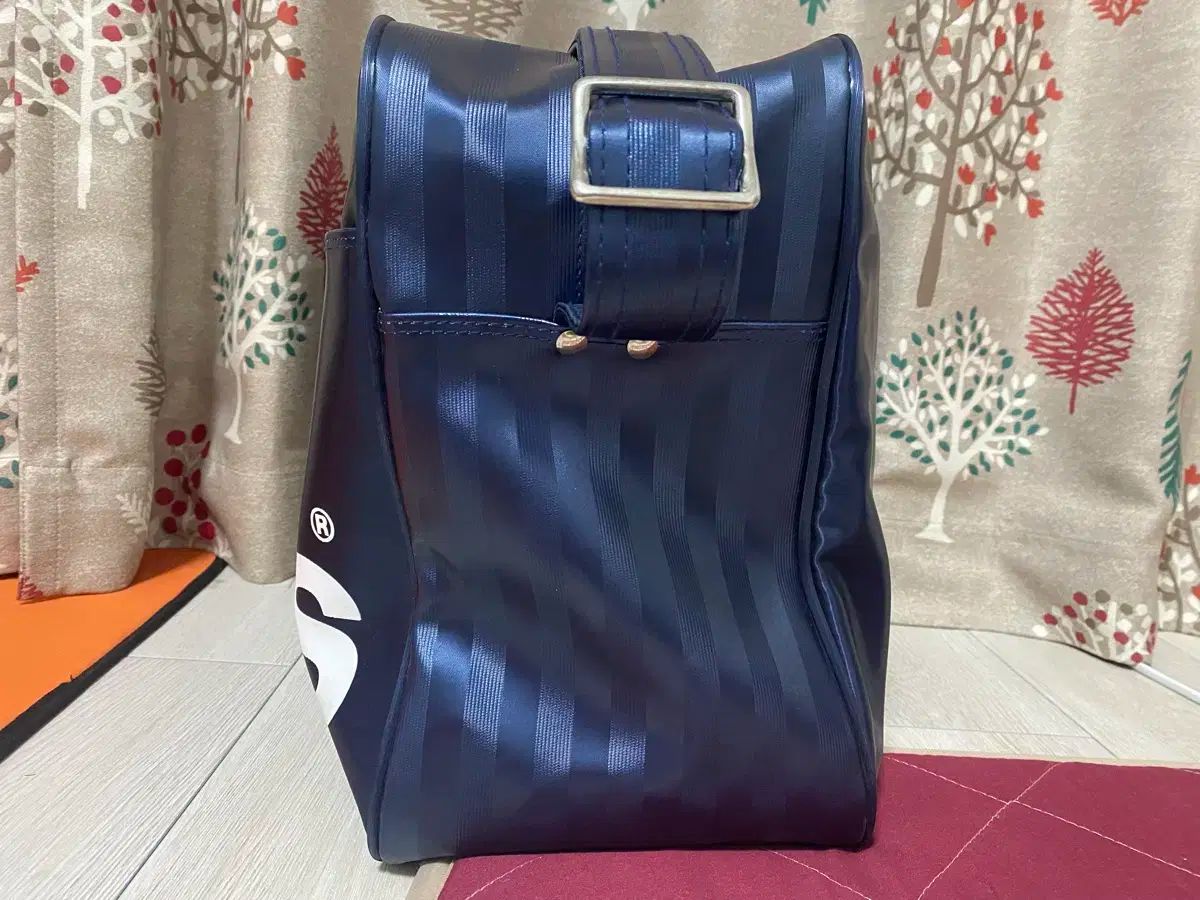 80s アディダス ショルダーバック ヴィンテージ 80s ヴィンテージ adidas(アディダス) ショルダーバッグ 日本製