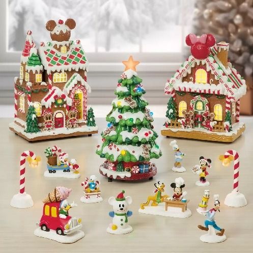 クリスマス 置物 ディズニー クリスマス ヴィレッジ 13ピースセット クラシックなクリスマスソング 8曲 イルミネーション付 COSTCO コストコ Disney