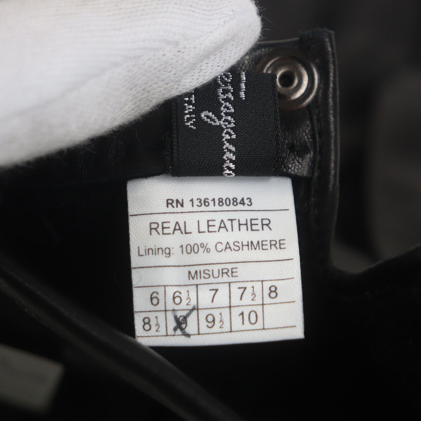 ロゴ刻印入り グローブ