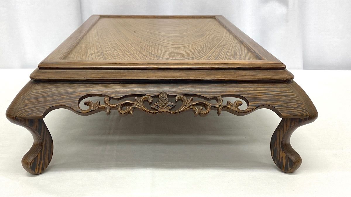 透かし彫り 木彫り