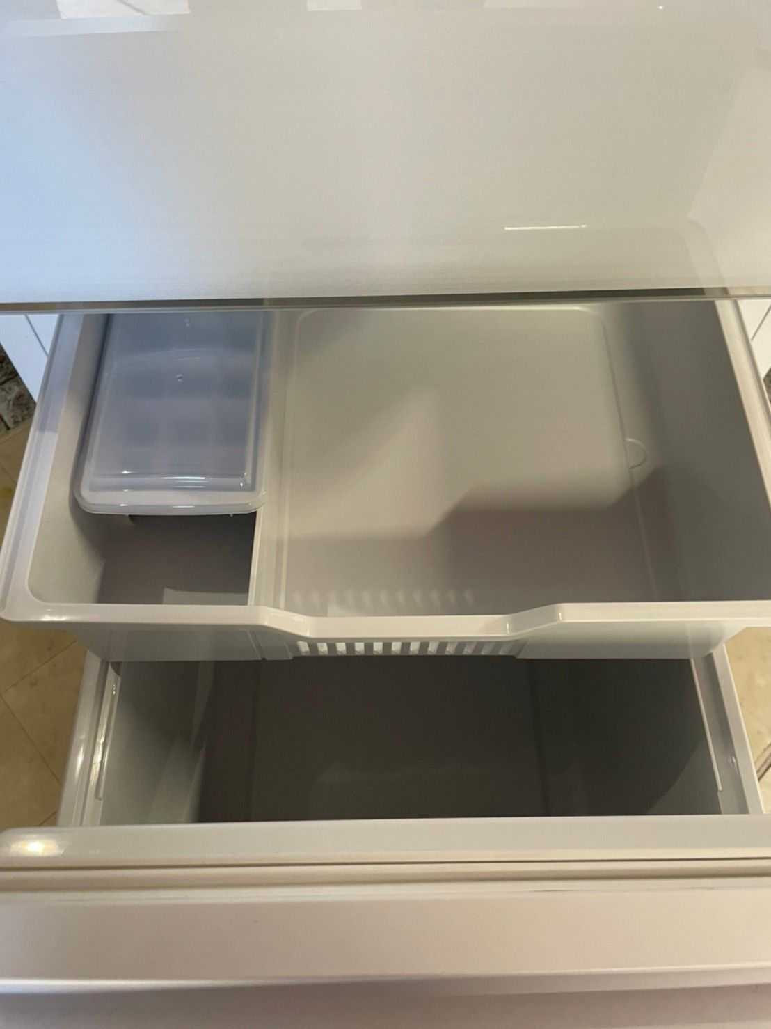 全国送料無料☆3か月保障付き☆冷蔵庫☆2022年☆Hisense☆HR-G13C-W☆R-810