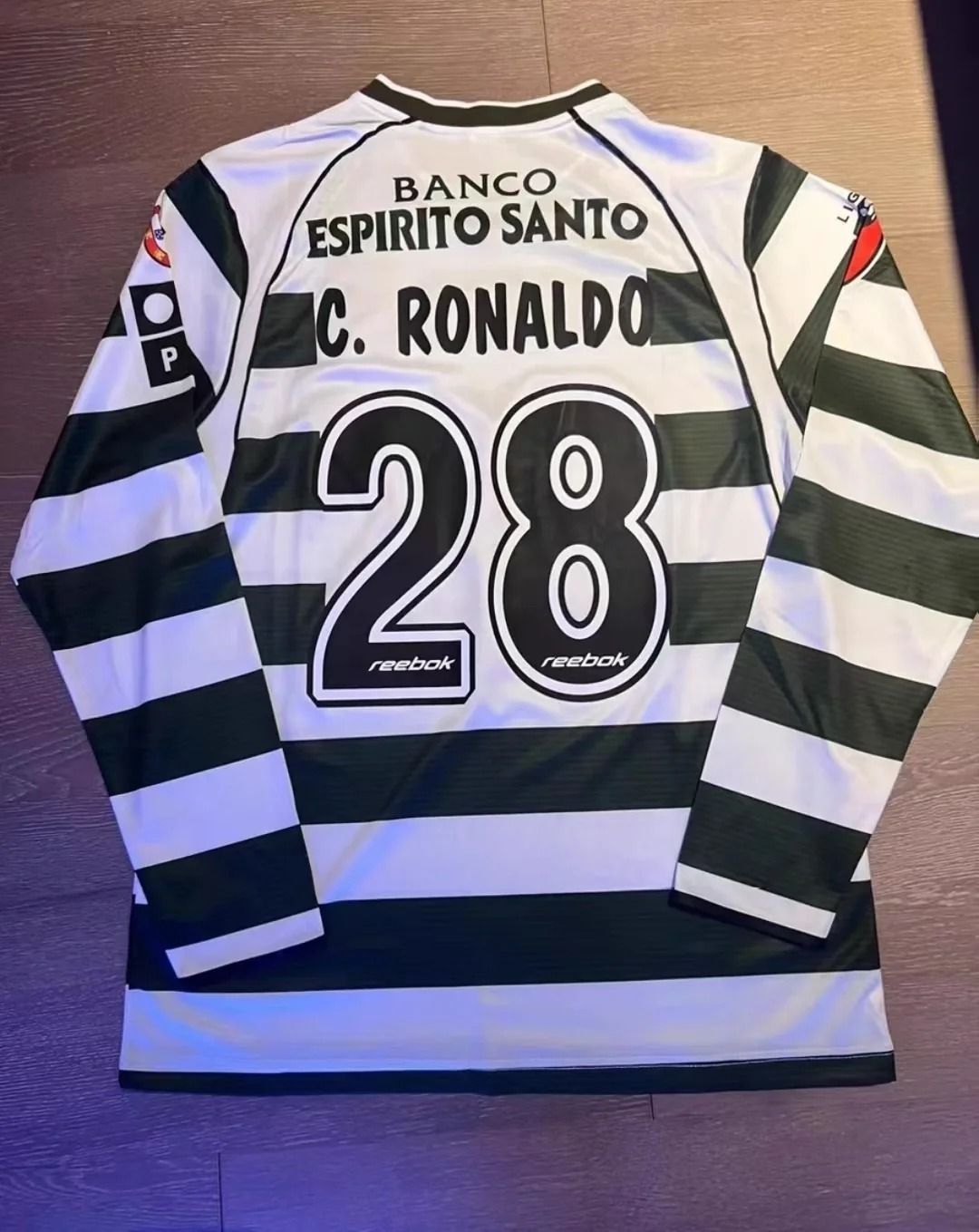 スポルティング・リスボン C.ロナウド 28番 ユニホーム Amazon.co.jp: [SPOORY] 復古 01-03年 復刻版 リスボン 28番