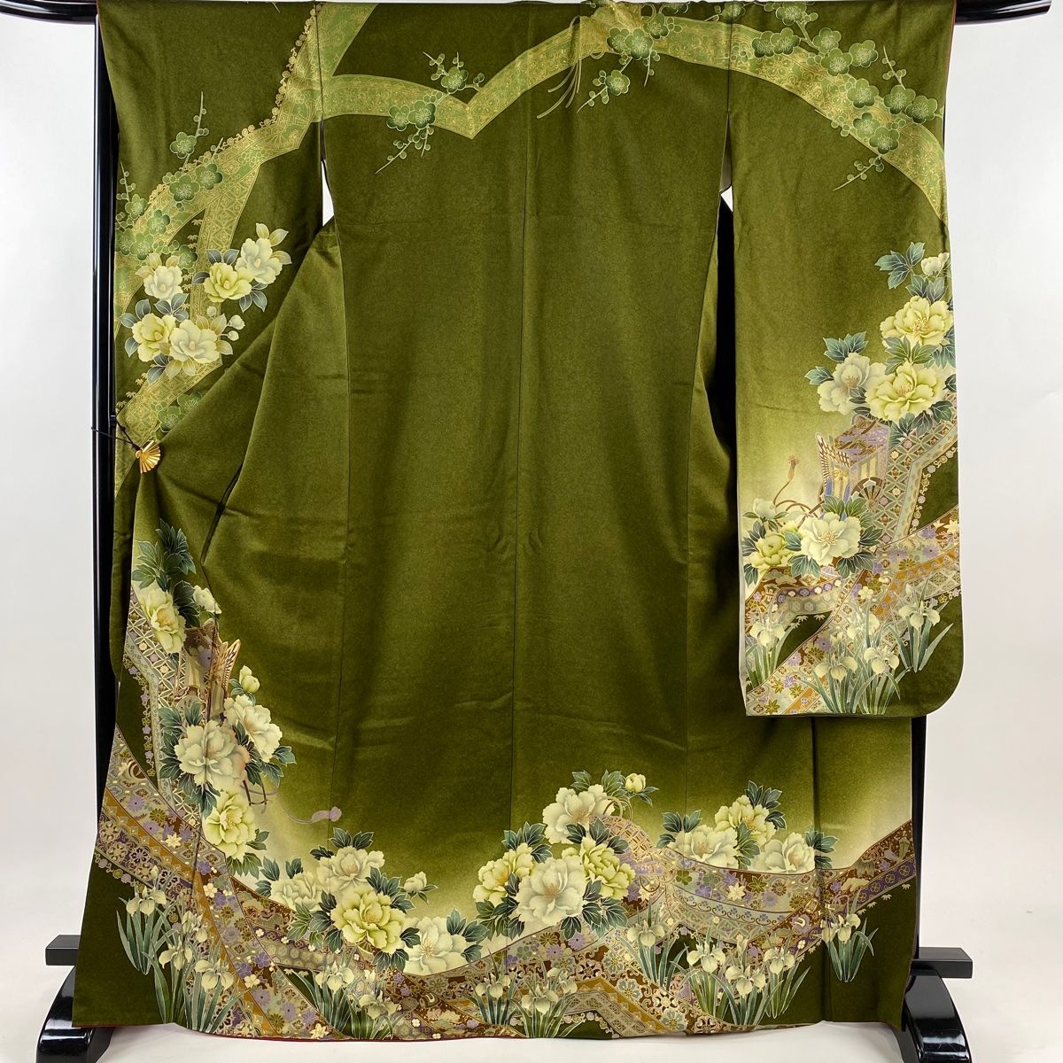 振袖 身丈168.5cm 裄丈67cm M 袷 御所車 牡丹 金糸 金彩 鶯色 正絹