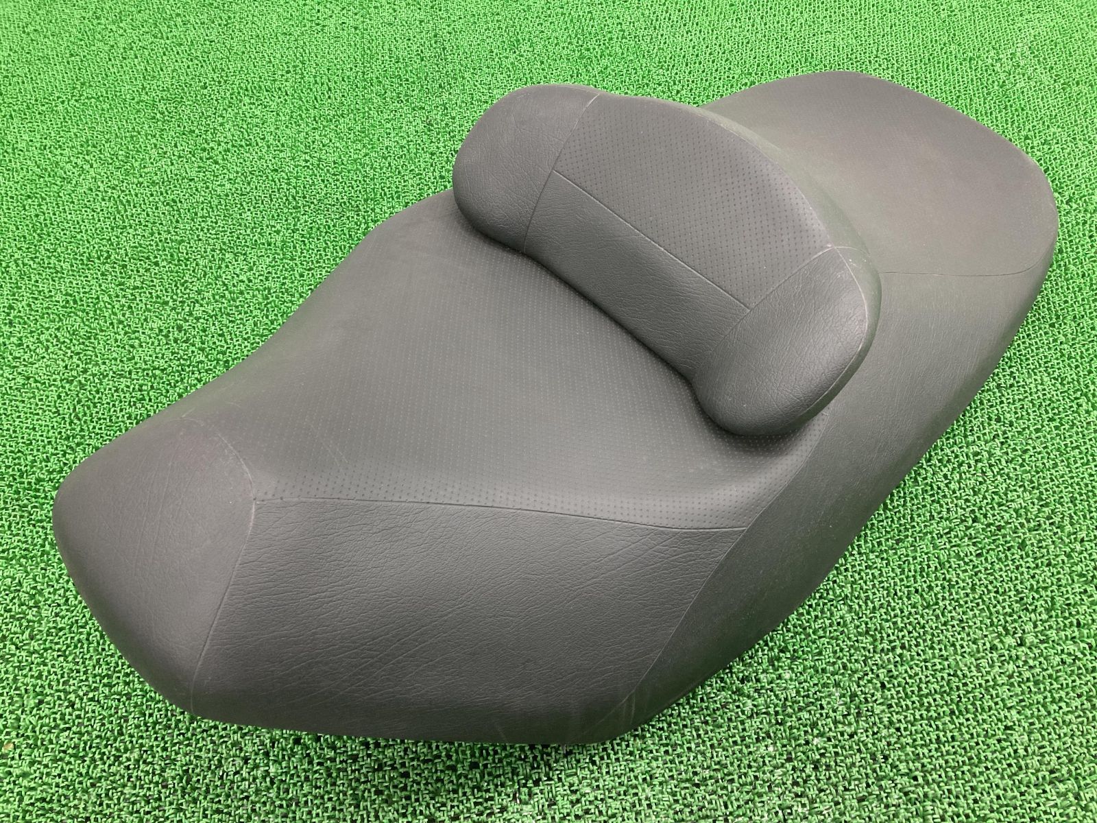 スカイウェイブ650 シート S10G スズキ 純正 中古 バイク 部品 CP52A