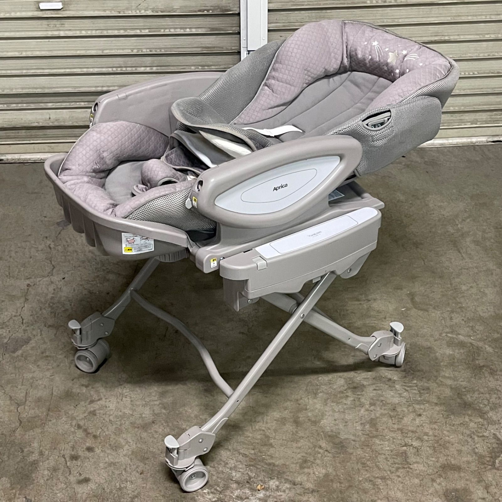 NPA アップリカ YuraLism AUTO ユラリズム オート プレミアム 電動ゆりかご 揺籠