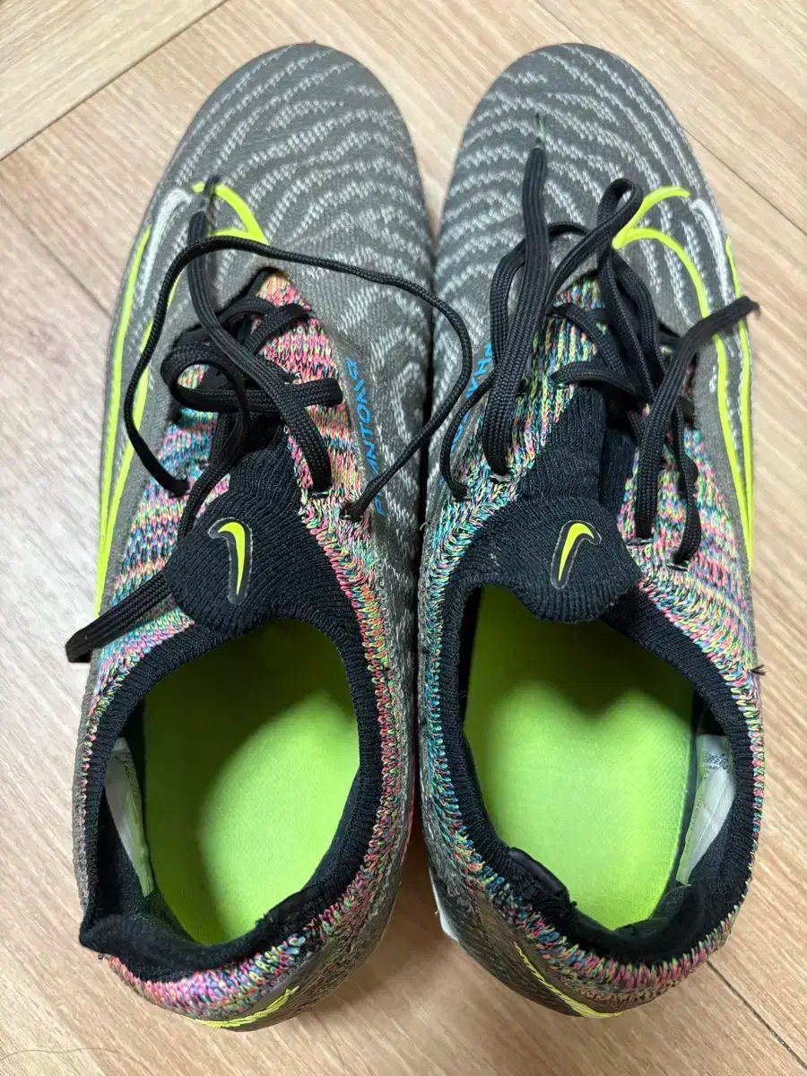 NIKE ナイキ ファントム gx 270