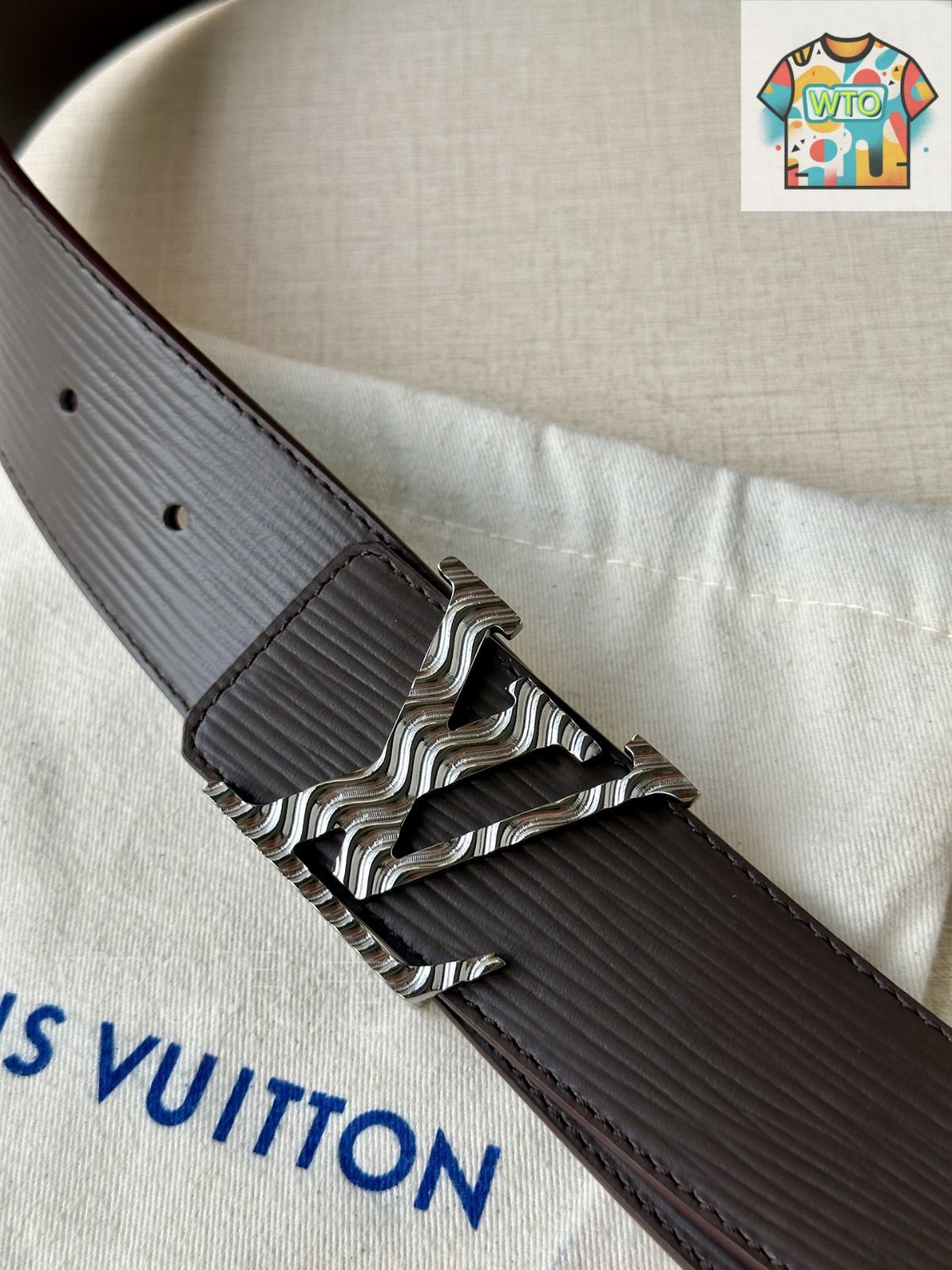ルイ・ヴィトン LV ニューウェーブ レザー ベルト louis-vuitton-lv-stitch-40mm-