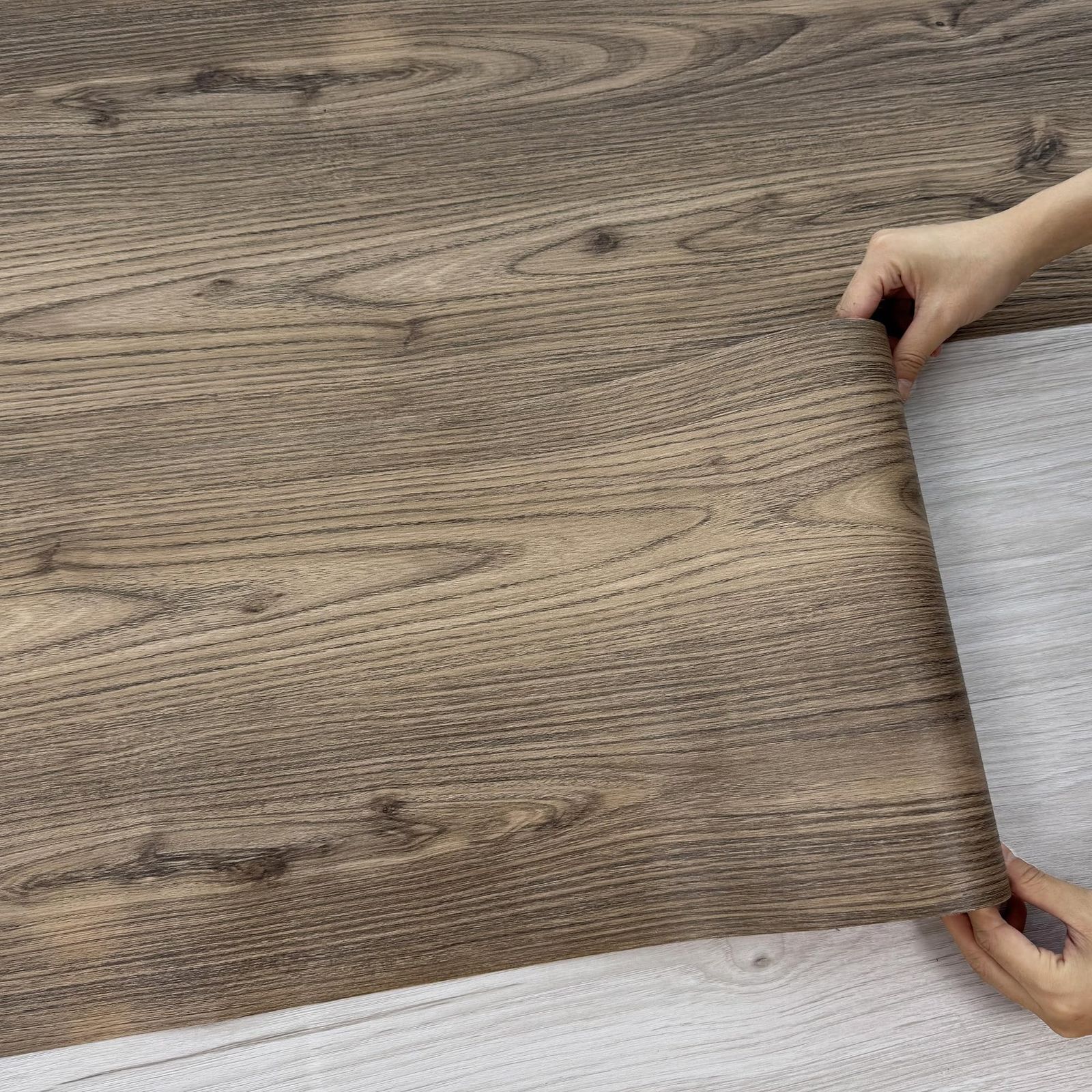 洗面所 店舗 トイレ 床暖房 玄関 脱衣所 床材 DIY シート 洗面台 フロリング 床 マット フロア リビング 木目調 クッション 貼るだけ 置くだけ 工数削減設計 柄番号53 キズ残らず 木目 フロアタイル 超広幅30.5cmX16mX2巻|約6