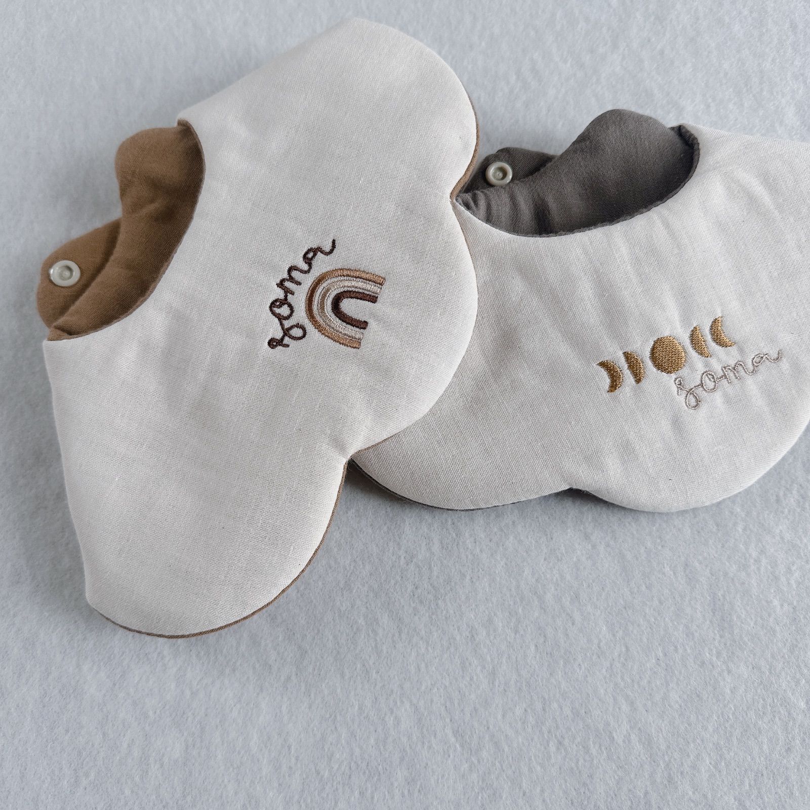 ☀︎ ᕱ ☽ 刺繍スタイ 名入れ無料 - メルカリ