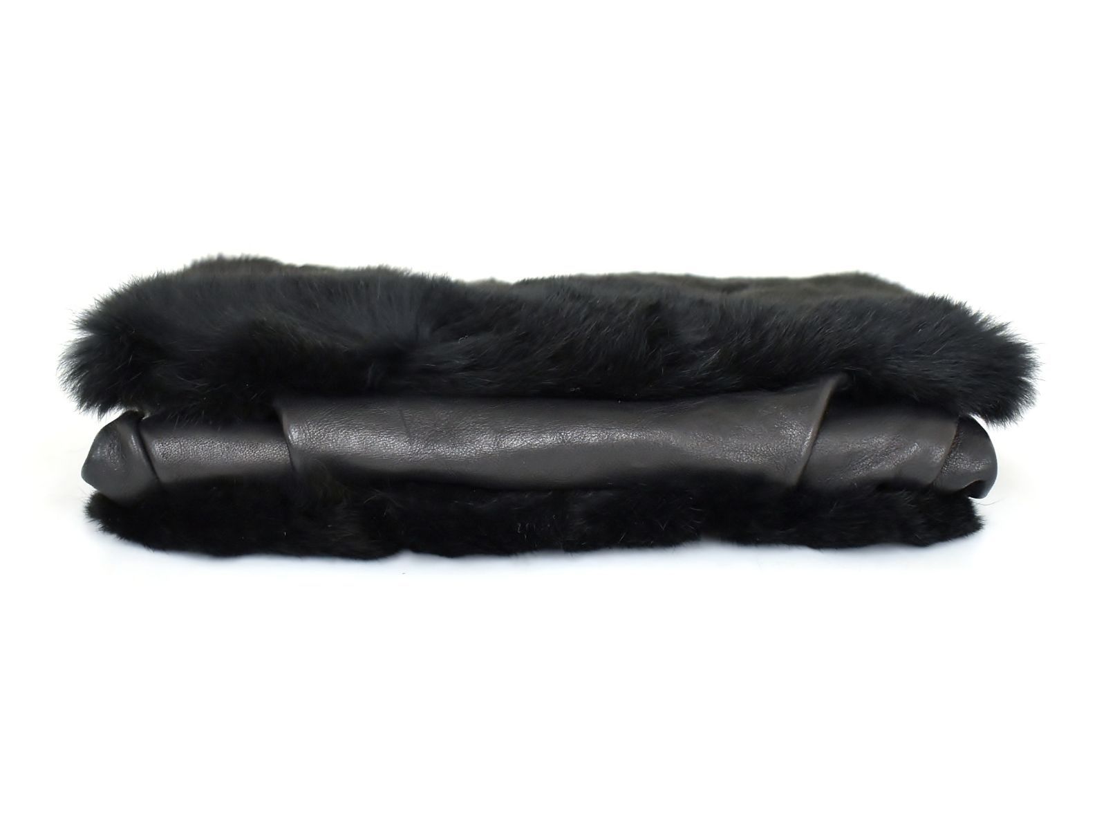 ファー×籐×レザー