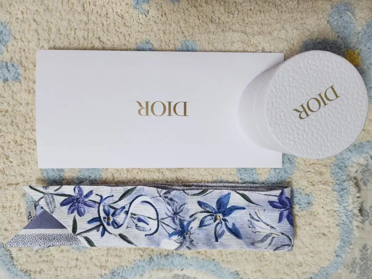 ミッツァ2本セット 箱あり Dior ミッツァ グレー 箱あり