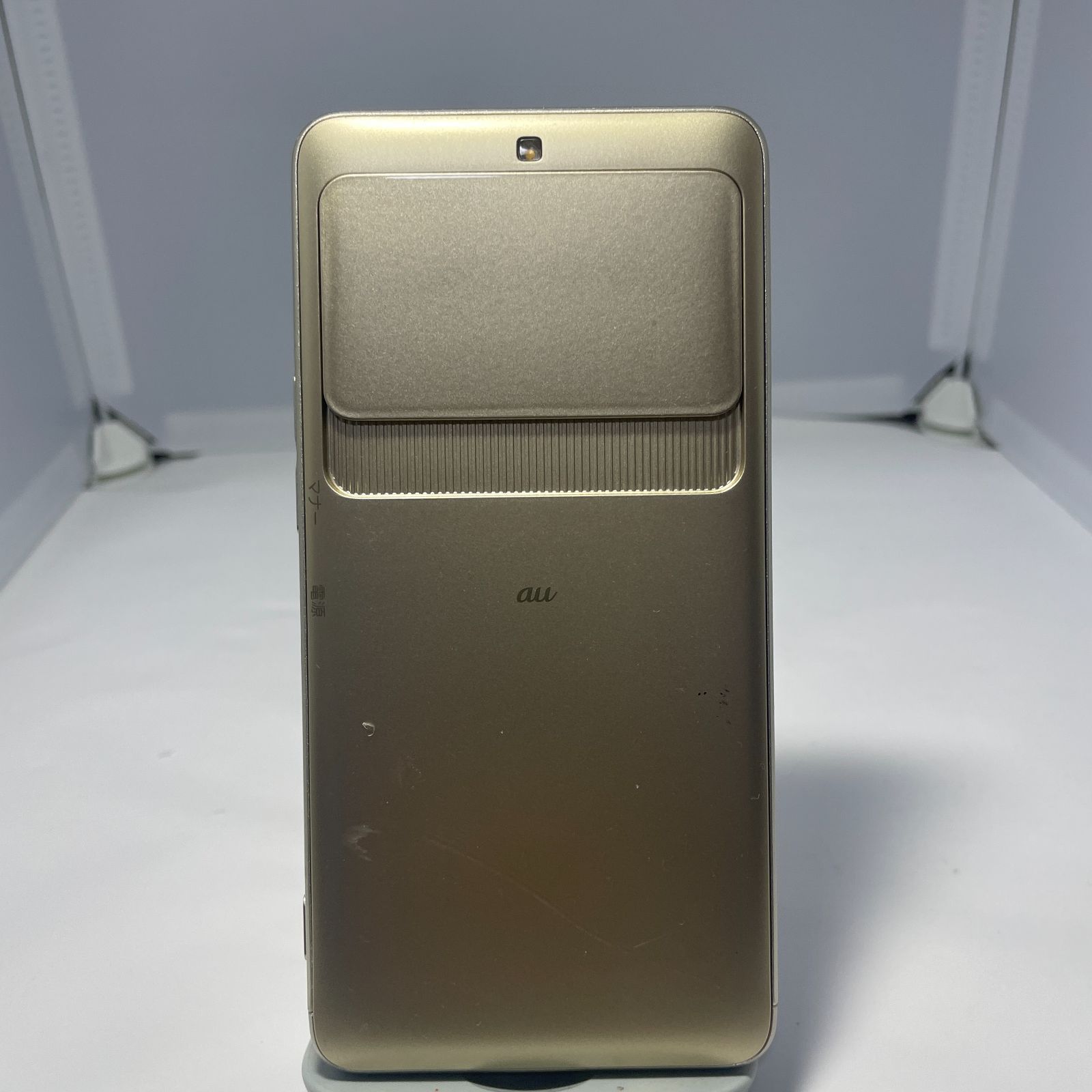 au KYV43 32GB ゴールド ムスビー｜当日発送可BASIO3 32GB KYV43 AU版SIMフリー ゴールド