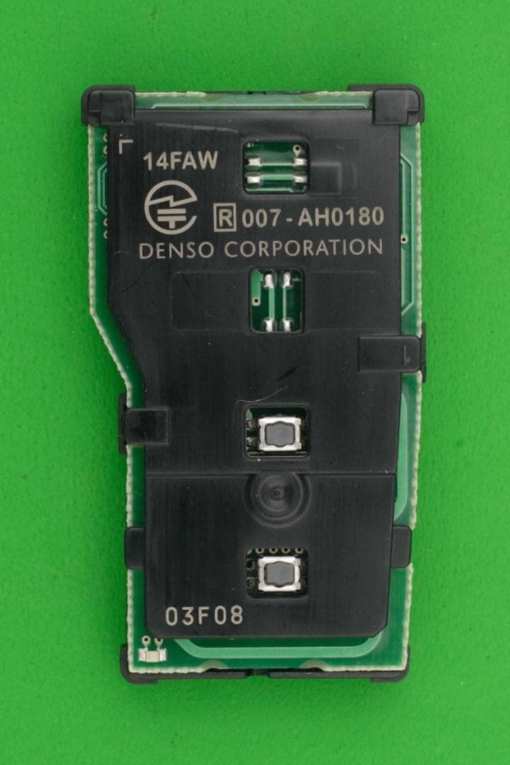 トヨタ ヤリス ヤリスクロス 2ボタン スマートキー BRIGHTFACE_UK