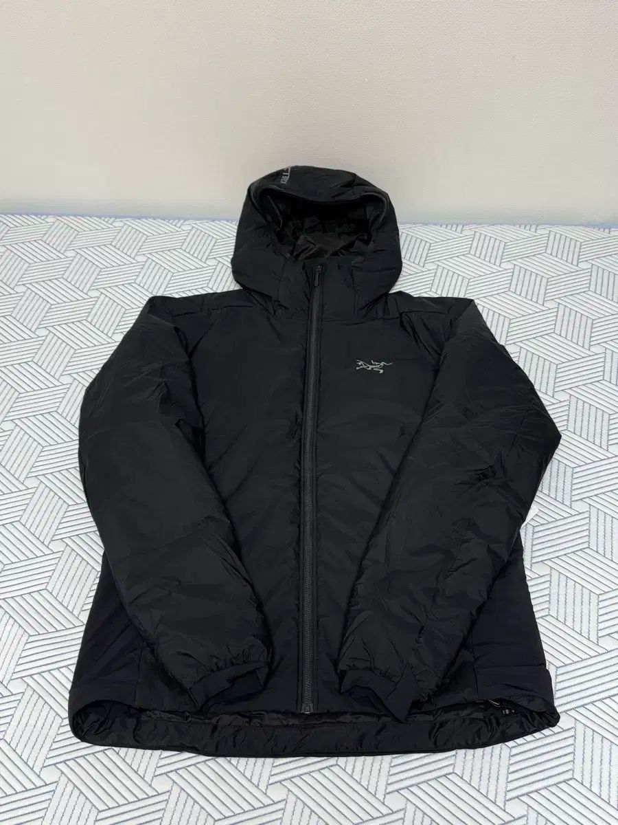 ARC TERYX アークテリクス Atom アトム SV M サイズ ブラック WWW_NOITHATQUANGTHANH_NET