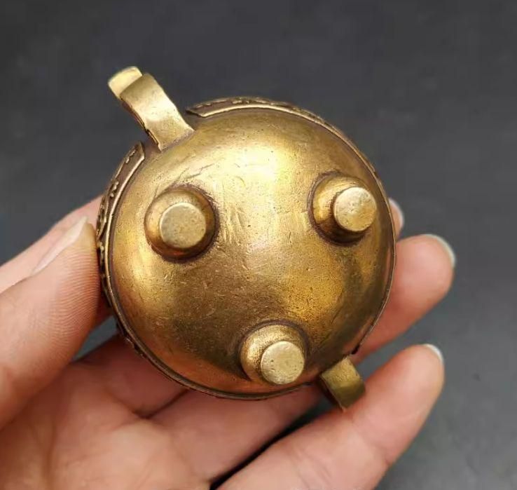 銅製 両耳小香炉 花紋香炉 三本足香炉 装飾品 工芸品 美術品